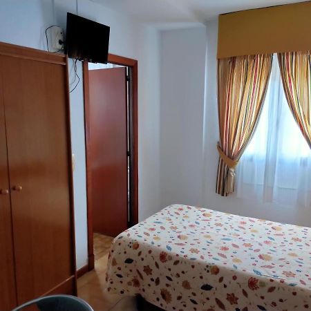 Hostal Casa Pepe Tauste ภายนอก รูปภาพ