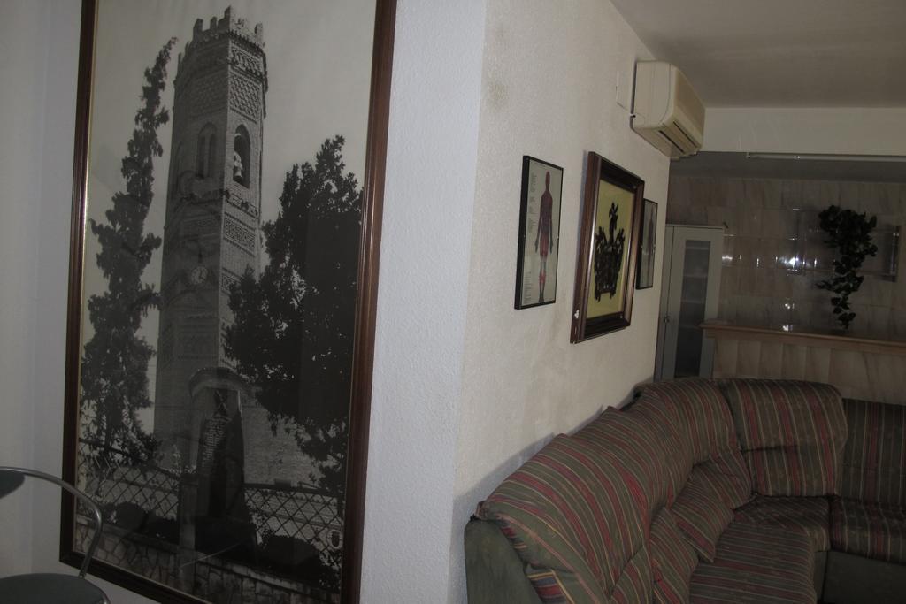 Hostal Casa Pepe Tauste ภายนอก รูปภาพ